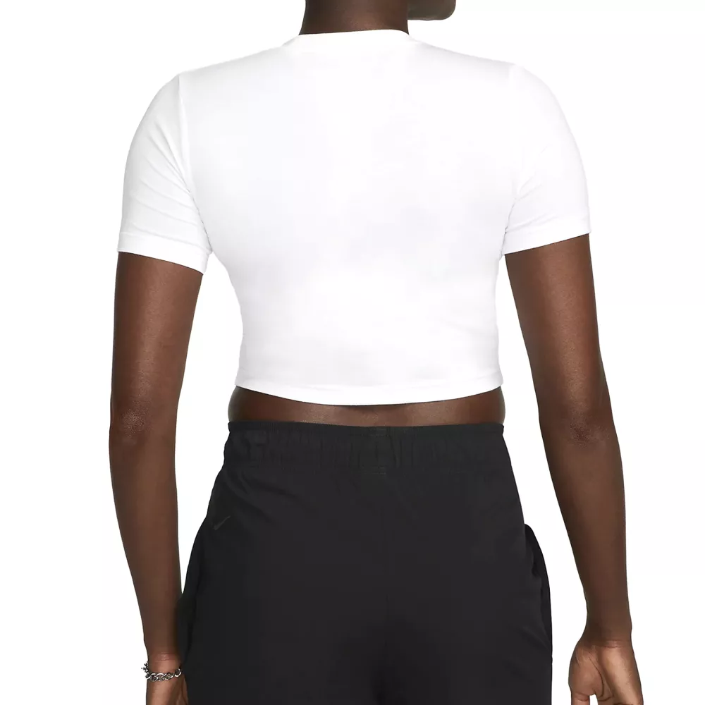 white women's slim fit nike t-shirt